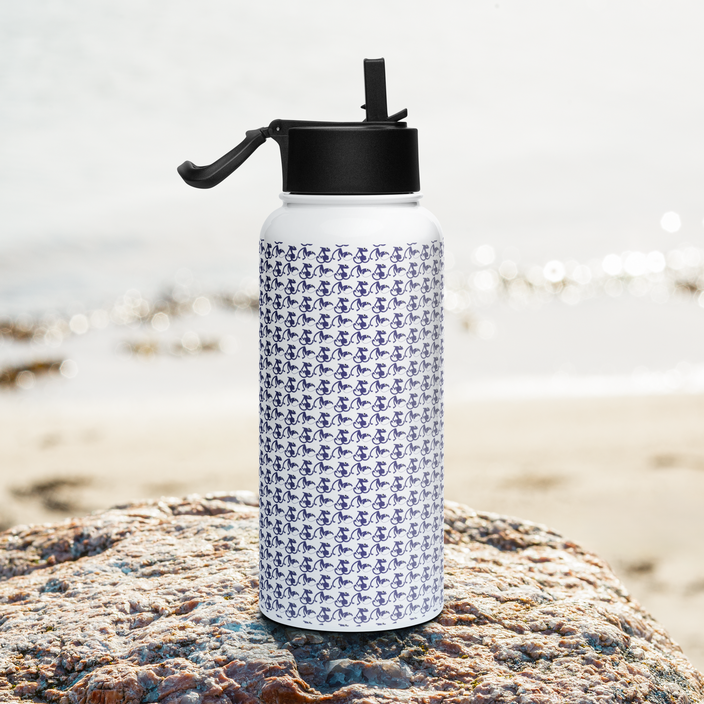 Stainless steel water bottle with a straw lid 32 oz